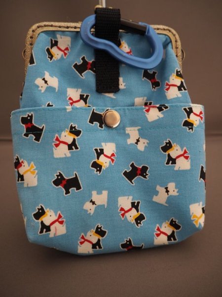 画像2: がま口ポーチ:‐シュナウザー柄・ライトブルー (2)